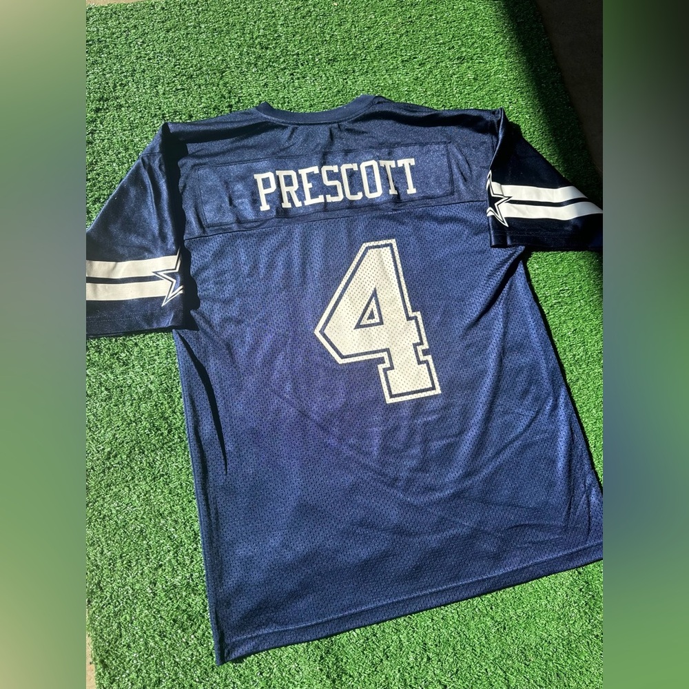 Dak prescott jersey size xl GREAT CONDITION